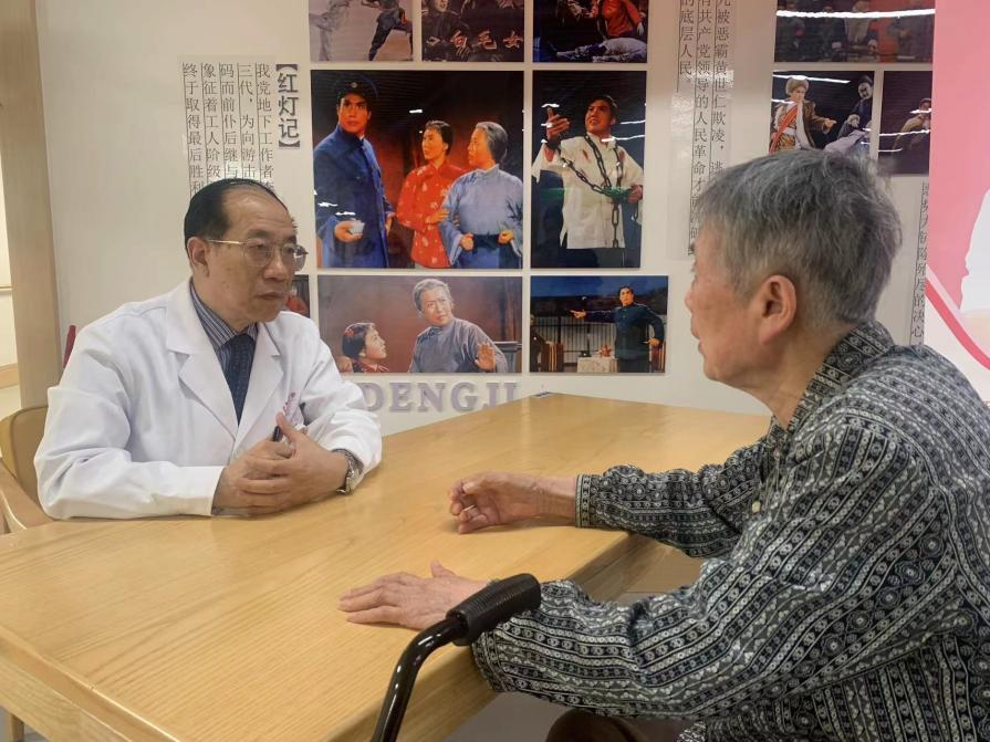 醫(yī)養(yǎng)融合 老有所“醫(yī)”|| 西安國際醫(yī)學康復(fù)醫(yī)院愛心義診走進頤信養(yǎng)老西關(guān)里